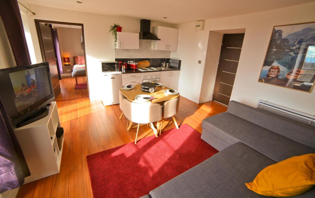Appartement Lumineux Coeur De Station Толлон Экстерьер фото
